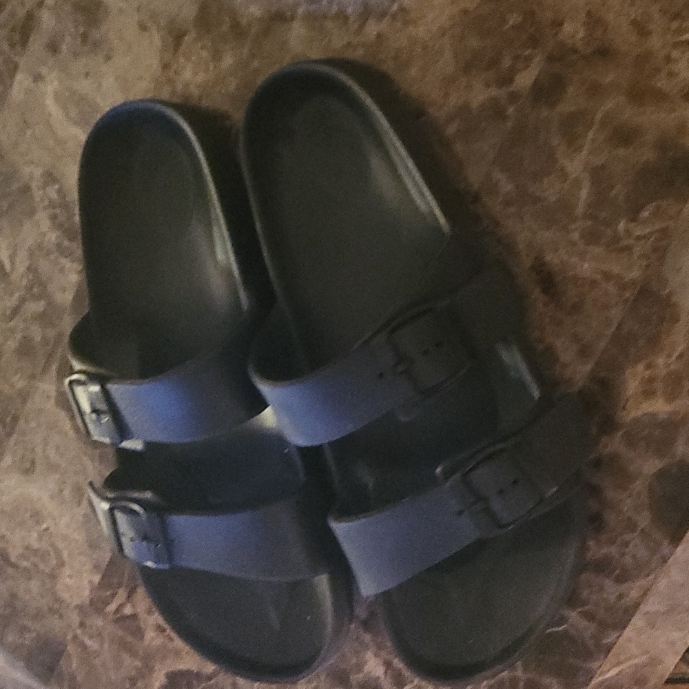 Sandals - Picture 2 of 2